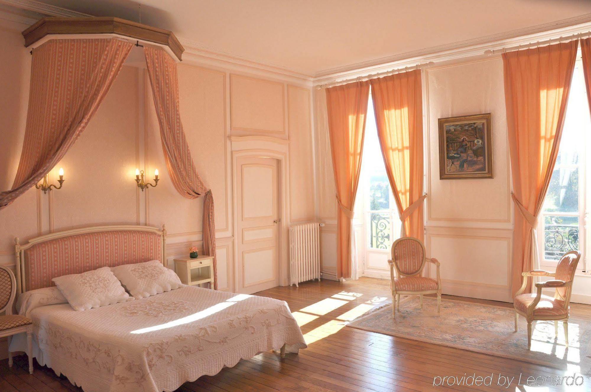 Апартаменти Chateau De La Foltiere Saint-Germain-en-Cogles Номер фото